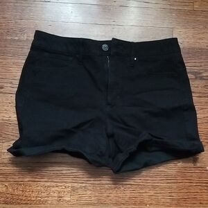 White House Black Market Sculpt Shorts, Size 6